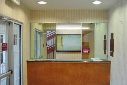 שררוויל Hometown Inn & Suites מראה פנימי תמונה