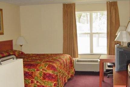 שררוויל Hometown Inn & Suites חדר תמונה