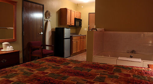 שררוויל Hometown Inn & Suites מראה חיצוני תמונה